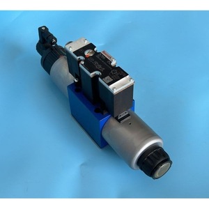 Válvula Direccional Proporcional Rexroth 4WREE10 W1-25-2X G24K31 315 Bar 25 L/min Control Hidráulico - Product Image 3