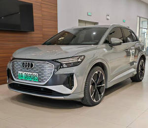 รถยนต์มือสองปี 2023 ออดี้ คิว4 50e-ตรอน ควอ-ตรอ รุ่น Exclusive Edition ราคาดี - Product Image 3