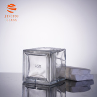 Bouteille en verre de 700 ml pour vin rouge ou brandy, bouteille en verre carrée sculptée avec des raisins gravés, personnalisable avec le logo de la marque
