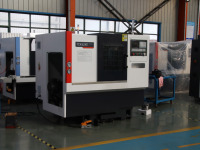 Tour CNC à banc incliné de haute précision TCK6340S avec tourelle servo à 8 postes et rangée de couteaux - Usage moyen