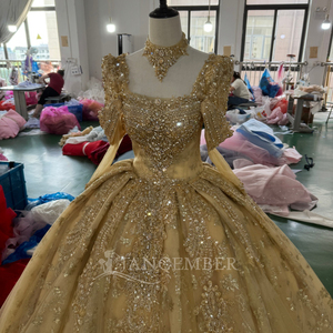ชุดราตรีงาน Quinceanera สีแชมเปญโกลด์สุดหรู รุ่น Xs305 แขนยาว ประดับลูกปัดและเลื่อม ผ้าทูลล์ยาวลากพื้น เหมาะสำหรับงานกลางคืน - Product Image 6
