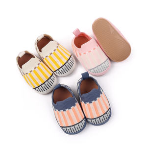 सभी मौसमों में सक्रिय लड़कों और लड़कियों के लिए उज्ज्वल हल्के हल्के ऑर्थोपेडिक शिशु जूते - Product Image 2