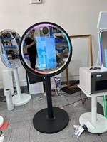 2024 miroir moi photomaton photo image miroir stand photomaton miroir magique photomaton avec appareil photo et kiosque d'imprimante