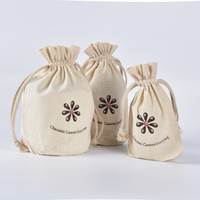 Emballage de petit sac pochette à poussière cadeau personnalisé en mousseline de coton biologique avec cordon de serrage