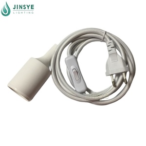 Kit de <span class=keywords><strong>Cable</strong></span> para Lámpara <span class=keywords><strong>con</strong></span> Enchufe de Corriente CE Blanco E27 <span class=keywords><strong>con</strong></span> Interruptor y <span class=keywords><strong>Cable</strong></span> de 2 Metros - Product Image 1