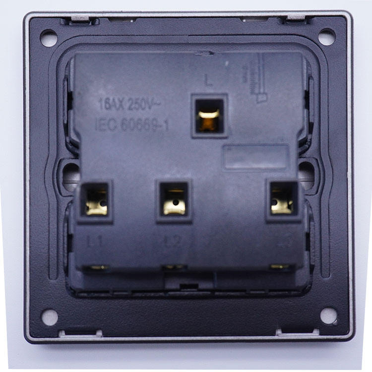 New Design Wholesale Black 10amps 3 Gang 2 Way Socket Electrical Supplies Ultra-Thin Wall Switch