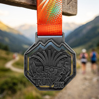 Médailles de course personnalisées par le fabricant, découpées à l'ancienne, en argent vieilli, avec logo métallique en relief 3D haute définition, pour marathons et courses de 5 km