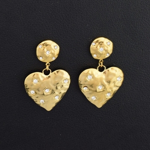 Boucles d'oreilles clous minimalistes chic, style froid, tendance, cœur d'amour, plaqué or 18 carats, automne-hiver, polyvalentes, haut de gamme - Cadeau - Product Image 2