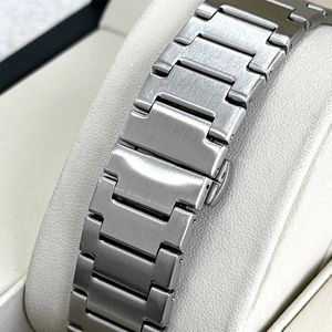 The new steel <b>bracelet</b> men's watch with butterfly clasp is selling well across the border. - Product Image 4