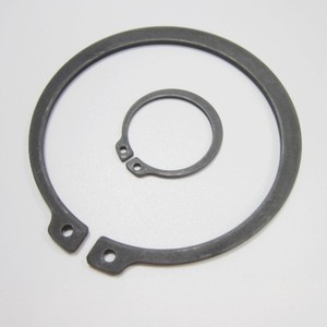 Anneau de retenue externe en acier au carbone phosphaté noir <span class=keywords><strong>DIN</strong></span> <span class=keywords><strong>471</strong></span> pour arbre, 15 mm, pour l'automobile et les moteurs - Product Image 4