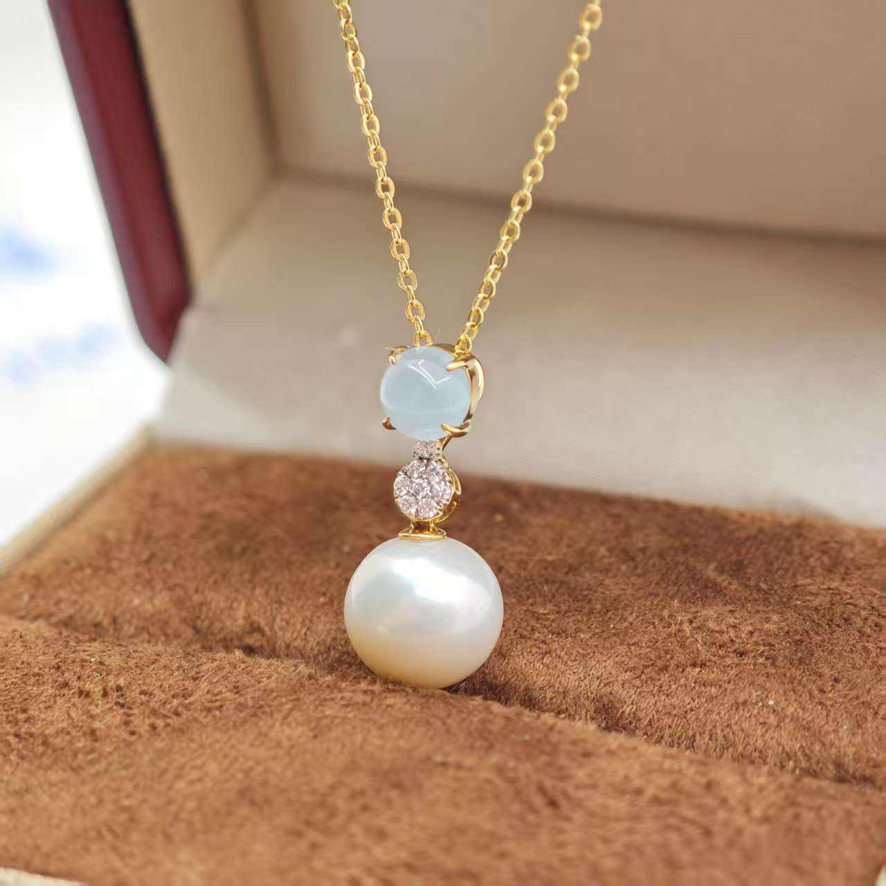 สีเหลือง