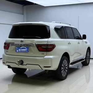 Nissan Patrol d'occasion, <span class=keywords><strong>grand</strong></span> SUV, vendu à <span class=keywords><strong>prix</strong></span> réduit, V8, 7 vitesses automatiques, 5 portes, 7 places, SUV tout-terrain - Product Image 4
