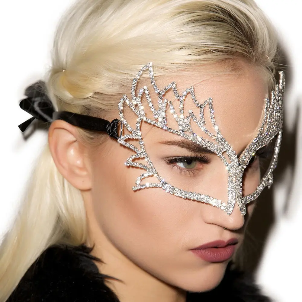 Maschera in maschera di strass di lusso forniture per feste di natale Lady Nightclub Stage Face Cover accessori
