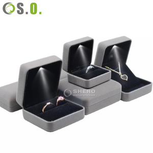 Green Red <b>Black</b> Wholesale New Arrival Velvet Jewelry <b>Box</b> Ring Earrings Pendant Necklace <b>Box</b> Jewelry Packaging - Product Image 5