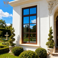 Ventanas abatibles de madera revestidas de aluminio francés DEMEA para soluciones de iluminación natural disponibles para villas