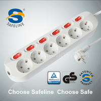 Multiprise SAFELINE Prise allemande, 6 voies, 16A 230V~ Avec protection enfant et interrupteur lumineux individuel