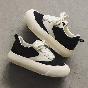 Zapatillas de lona, zapatillas blancas para hombre que aumentan la altura, para parejas, versátiles para todas las ocasiones, zapatillas de lona casuales y modernas para hombre - Product Image 1