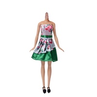 Vente en gros chaude 11 pouces 30CM poupée mode bustier tubulaire robe d'épaule robe de soirée courte multi-style robe accessoires