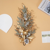 Premium Künstlicher Weihnachts-Türkranz aus grüner Kiefer mit Schnee und Gold, Weihnachtsdekoration