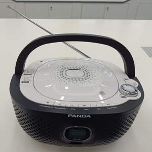 Lecteur CD portable Boombox avec radio FM, entrée USB/AUX et sortie casque, haut-parleur et lecteur audio, noir - Product Image 2