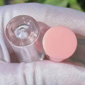 Tubes à gloss vides mini 1,5 ml roses avec capuchon blanc transparent en plastique, mignons et uniques, avec logo - Product Image 3