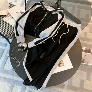 Conjunto Deportivo Premium para <span class=keywords><strong>Mujer</strong></span> Primavera 2026 al por Mayor - <span class=keywords><strong>Chaqueta</strong></span> Blanca de Alta Gama con Cremallera y Pantalones Anchos de Contraste - Product Image 3