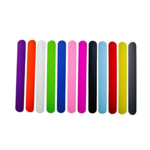 Bracelet en silicone à logo personnalisé, couleur unie, pour promotions et événements - Product Image 2