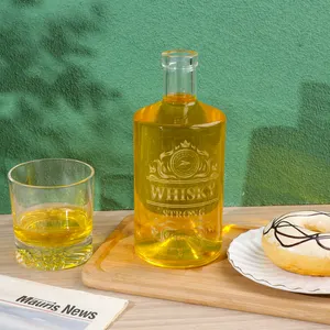 Empty 750ml Silk Screen Printing Glass Bottles For Vodka Whisky Brandy Spirits Packaging