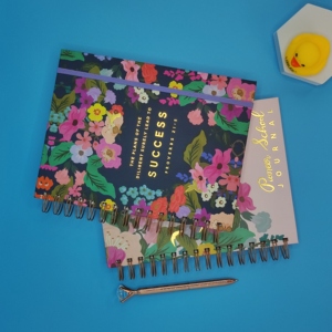 <span class=keywords><strong>Planificador</strong></span> floral personalizado para profesores, <span class=keywords><strong>planificador</strong></span> de Agenda Académica semanal y <span class=keywords><strong>mensual</strong></span> de lámina dorada con caja de envío - Product Image 3