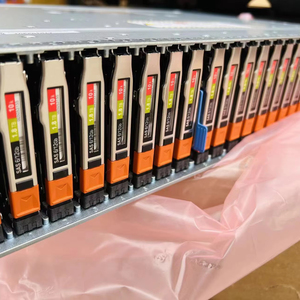 EMCUNITYXT D4-2SFXL-7680 Unity 380 480 680 880 Servers D4-2SFXL-7680 Unity 380 480 680 880 Servers - Product Image 4