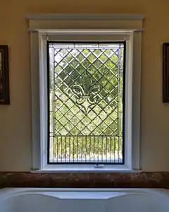 Şeffaf dekorasyon için sidelites yeşil lekeli cam pencere asılı paneli için konik vitray temizle