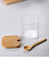 Ensemble de bouteilles de condiments en verre classique avec cuillère en bois Fournitures de cuisine Cover-Style Condiments Container