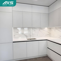 AIS 2025 blanc importé en gros armoires de rangement de cuisine en bois massif et mélamine de Chine ensemble de meubles de cuisine avec îlot