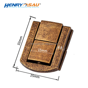 Thiết Kế Retro Vuông Hợp Kim Kẽm Báo Chí <span class=keywords><strong>Clasp</strong></span> Khóa Cho Hộp Trang Sức Kim Loại <span class=keywords><strong>Clasp</strong></span> Khóa Túi Phụ Kiện Khóa Cho Hộp Quà Tặng Latch <span class=keywords><strong>Clasp</strong></span> - Product Image 4