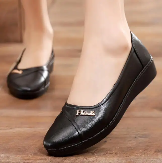 Fashion women spring penny loafers narrow toe slip on lady solid leather ballerina flats
