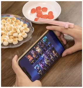 Pacífica Pequeno Dedo Pauzinhos Para Os Jogadores Clipes Snackpick Snack Gaming Mangas Dedo Lazy Chopsticks Controladores Acessórios