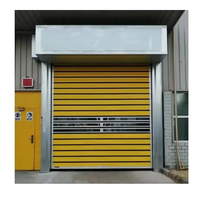 Porte électrique isolée ATMOS CE à enroulement rapide, rail en alliage d'aluminium, volet coupe-vent robuste pour entrepôts