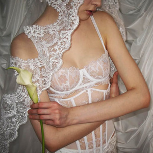 Ensemble de lingerie de mariée en dentelle <span class=keywords><strong>ivoire</strong></span> - 5 pièces : corset, soutien-gorge, porte-jarretelles, string et bas - Product Image 3