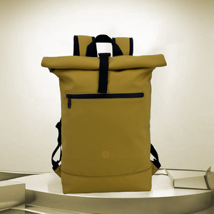Zainetto Roll Top in pelle sintetica realizzato in fabbrica zaino da viaggio - Product Image 2