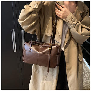 Offre Spéciale en 2025, sac à main à bandoulière noir polyvalent, grande capacité et style pratique, parfait pour les voyages quotidiens - Product Image 4