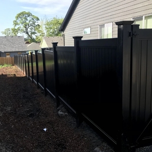 Clôture de jardin Panneaux de clôture de sécurité Revêtement en vinyle Clôture de jardin Noir 8FT Plastique Vidoor Roller Gatee Elegant Clean Pvc - Product Image 4