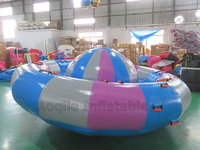 Vente chaude d'usine Gyro rotatif gonflable stimulant les sports nautiques île flottante bateau disco gonflable
