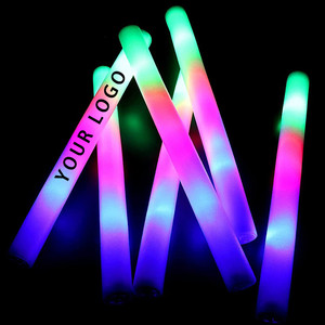 Top Seller 3 Modo Led Foam Sticks Personalizado Brilho Vara Piscando No Escuro Para Concerto De Casamento Raves Favores Do Partido De Natal