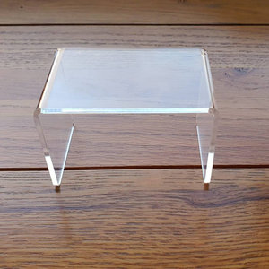 Présentoirs surélevés miniatures personnalisés pour bijoux, <span class=keywords><strong>maquillage</strong></span>, parfums, figurines, desserts, bonbons – Organisateur <span class=keywords><strong>de</strong></span> bureau transparent pour supermarchés et commerces <span class=keywords><strong>de</strong></span> détail - Product Image 2