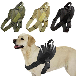 Gilet tactique de chien de haute qualité pour accessoires de <span class=keywords><strong>chasse</strong></span>, gilet pour chien de compagnie poignée de contrôle de portée rapprochée avec boucle de traction - Product Image 1