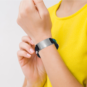 <span class=keywords><strong>Pulsera</strong></span> de silicona de moda personalizada para niños modelo de rompecabezas geométrico Placa de cable QR información de grabado de radio estilo de moda - Product Image 6
