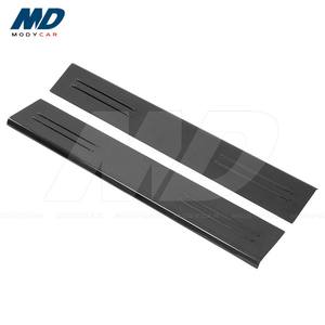 <span class=keywords><strong>Seuil</strong></span> <span class=keywords><strong>de</strong></span> <span class=keywords><strong>porte</strong></span> en fibre <span class=keywords><strong>de</strong></span> carbone <span class=keywords><strong>de</strong></span> style OEM (sans logo) pour Ferrari 2017-2020 812 - Product Image 3