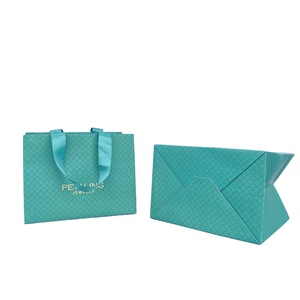 Wholesale Luxury Gift Shopping Paper <b>Bag</b> With Logo for Clothing Custom Packaging <b>Bag</b> - Product Image 4