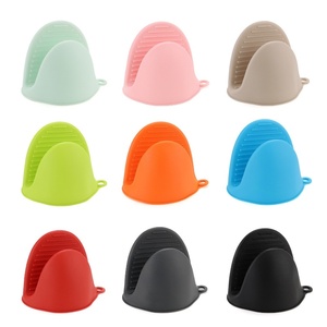 Gants en silicone de qualité alimentaire à pois, antidérapants, résistants à la chaleur, imperméables, anti-brûlure, compatibles lave-vaisselle, pour four et barbecue, <span class=keywords><strong>prix</strong></span> usine - Product Image 4