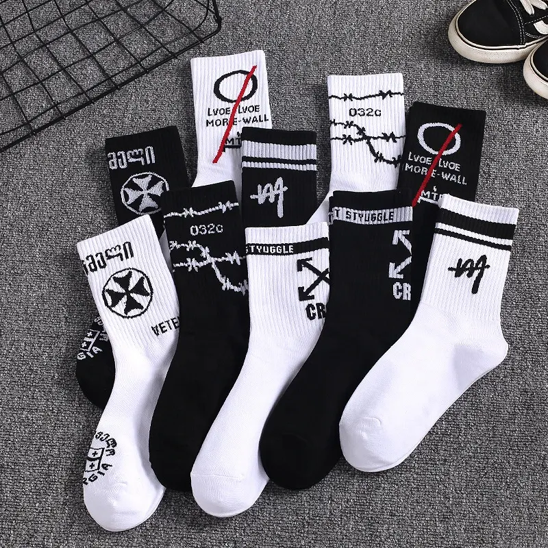 OEM ODM hombres 100% algodón moda garabato calcetines deportivos colorido equipo alto tubo corredor zapatillas calcetines skate hip hop calcetín